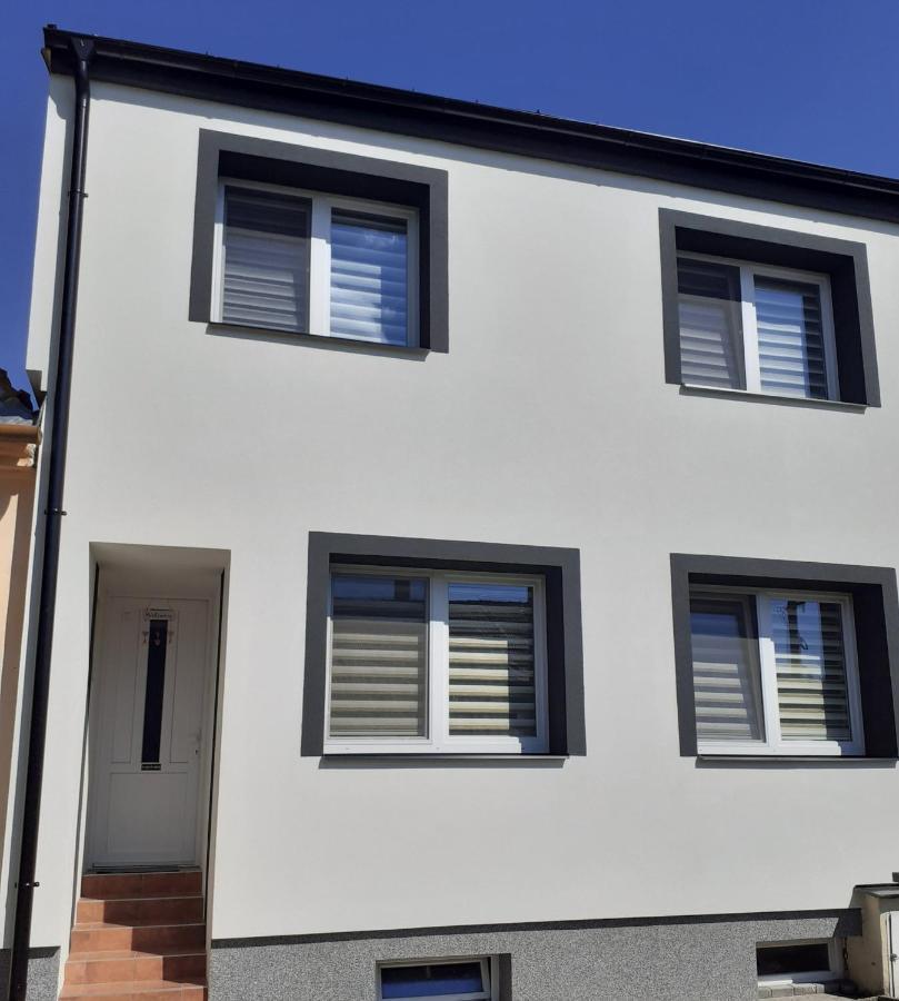 בזנץ Apartman Laumar 3 מראה חיצוני תמונה